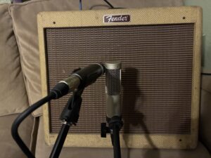 blues jr tube amp w royer r10 and modified 57