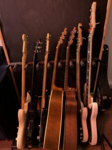 guitar rack